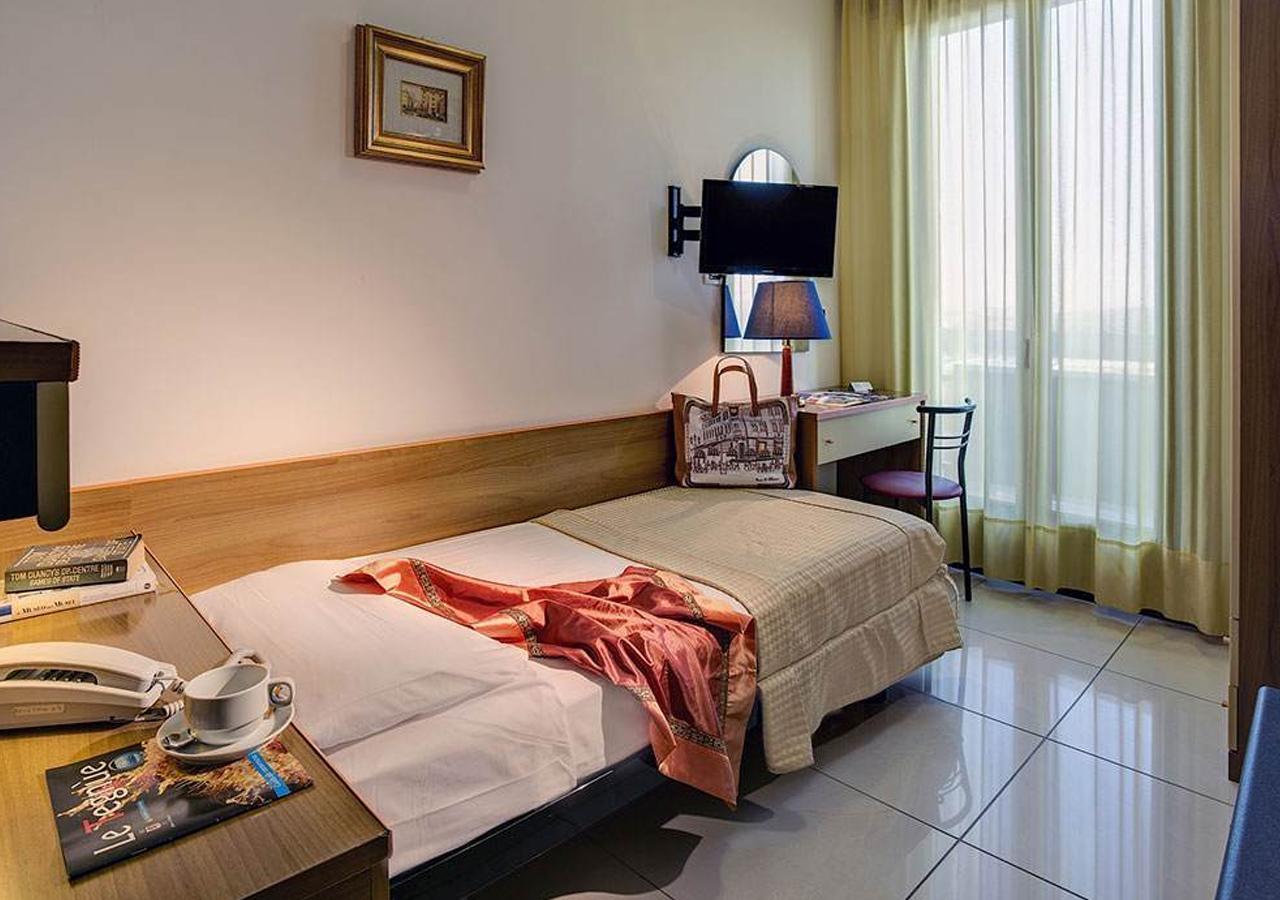Hotel Le Tegnue Сотомарина Екстериор снимка