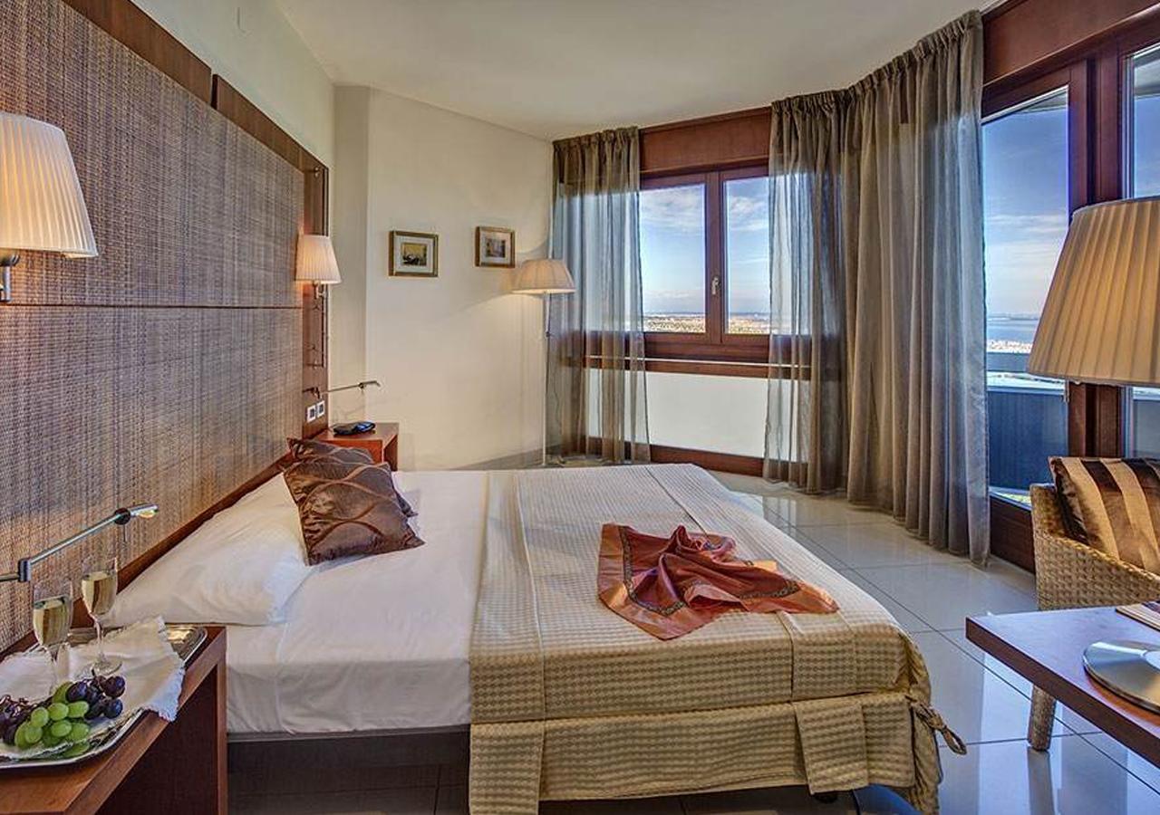 Hotel Le Tegnue Сотомарина Екстериор снимка